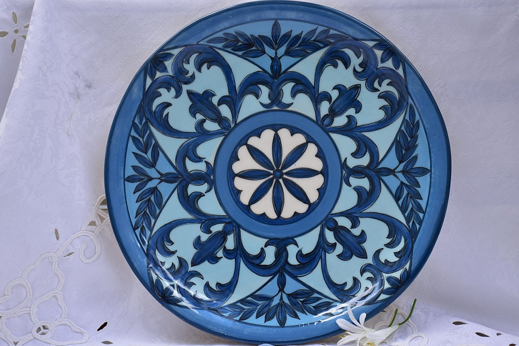 Dinner & Serving Plate in Stoneware - Lillie Ceramics