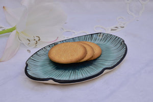 Handcrafted Ceramic Small Oval Plate in Stoneware - Lillie Ceramics