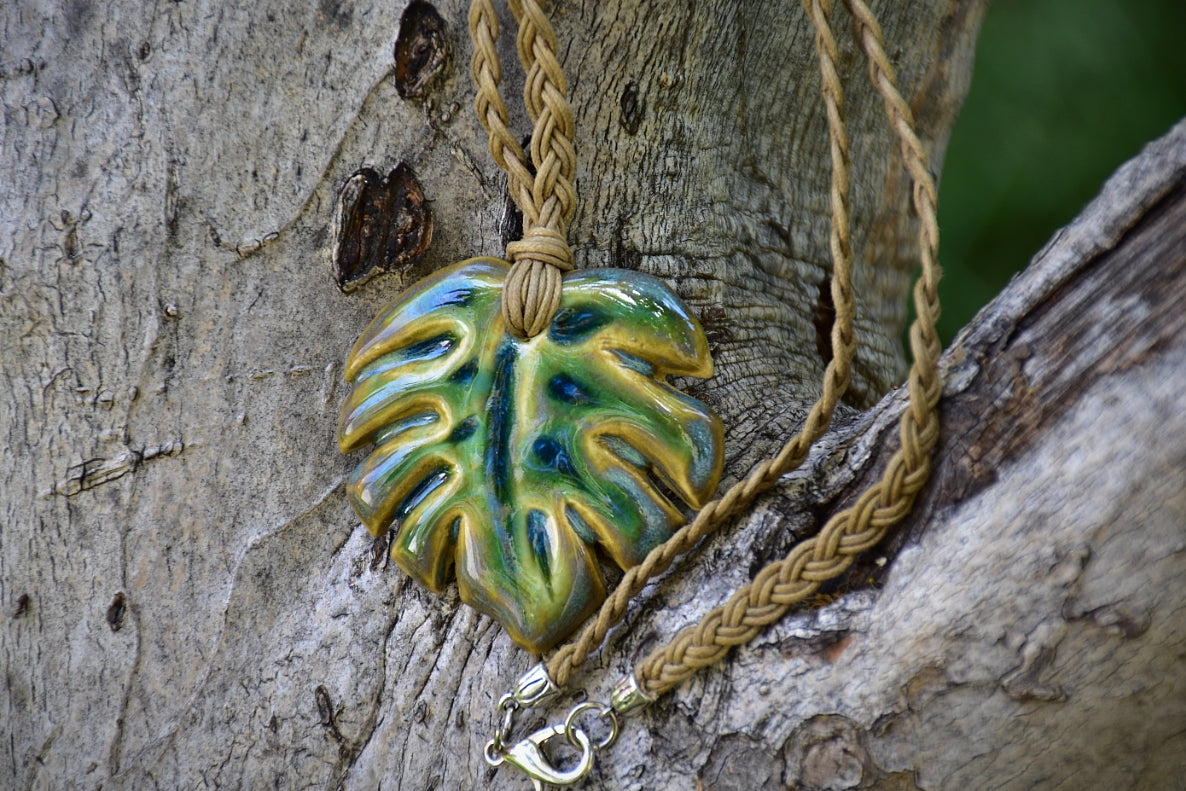 monstera leaf necklace Handcrafted ceramic statement jewellery in stoneware clay – Lillie Ceramics